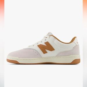 New Balance Men's
Bb80 V1 Sneaker, Sea Salt/Walnut, 14 NIB